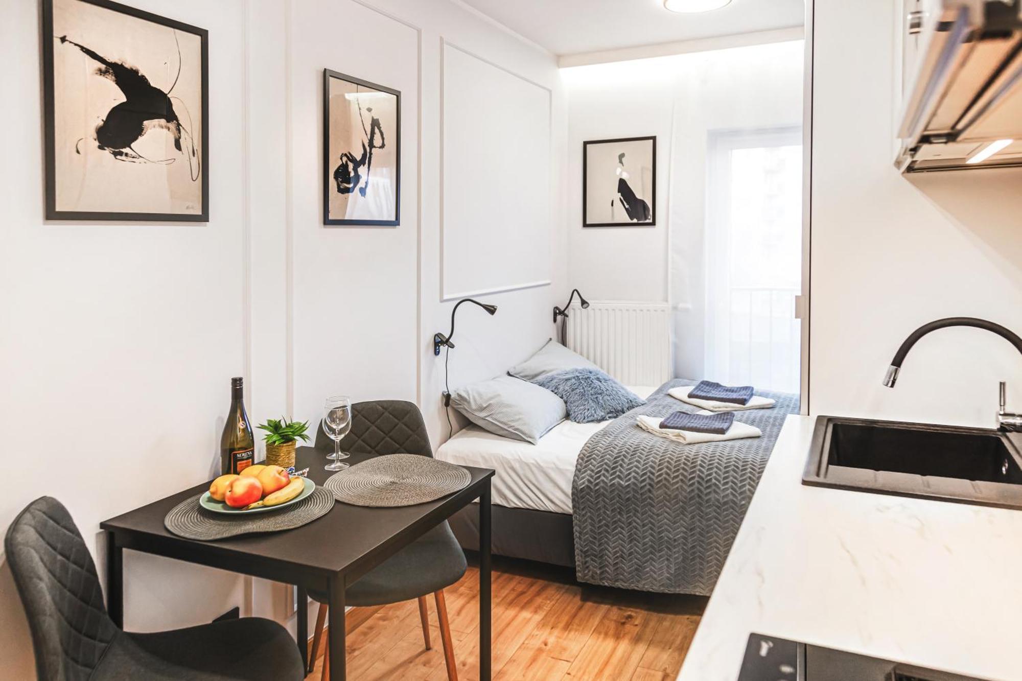 Stylowe Apartamenty W Centrum Breslavia Exterior foto