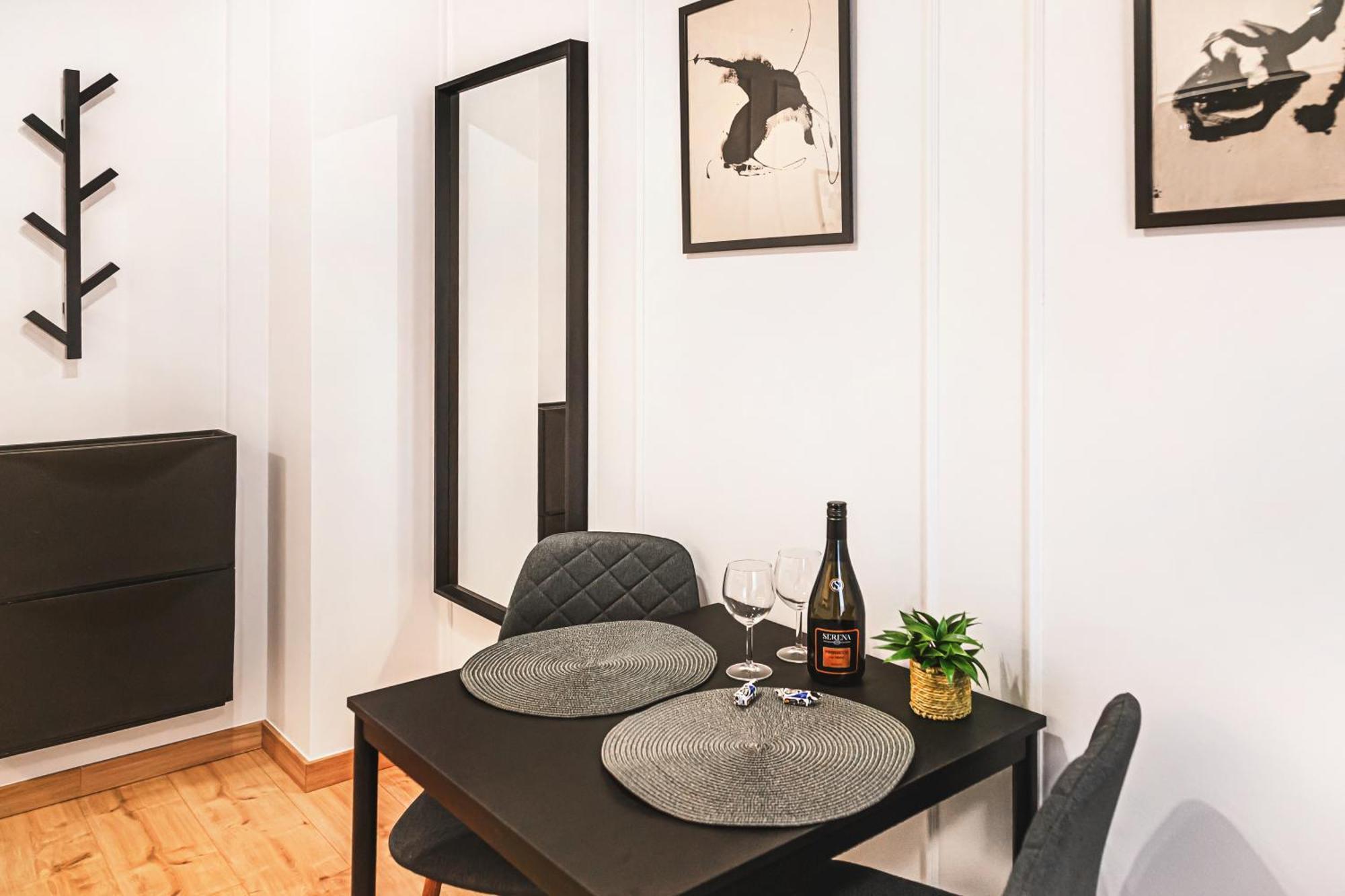 Stylowe Apartamenty W Centrum Breslavia Exterior foto