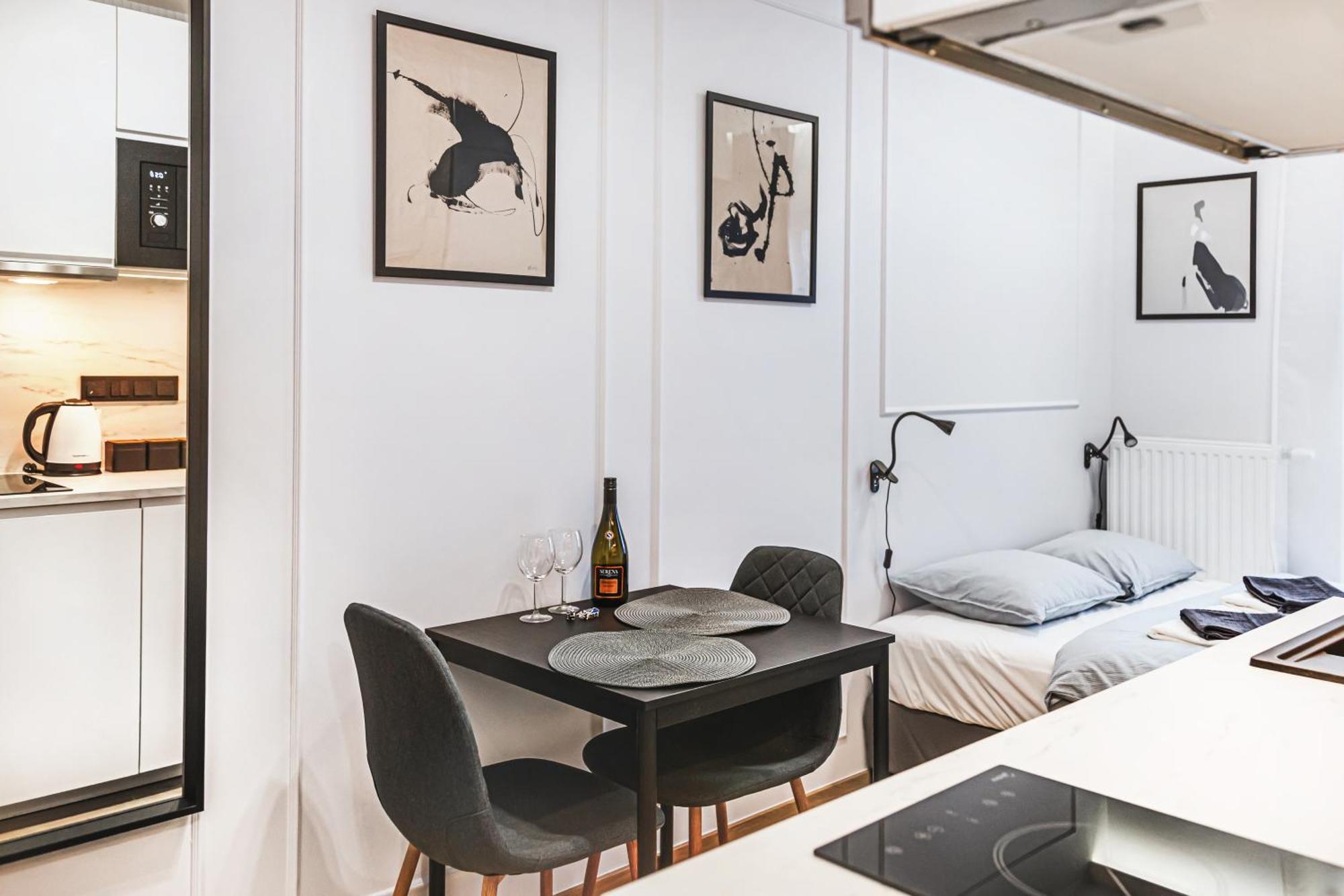 Stylowe Apartamenty W Centrum Breslavia Exterior foto