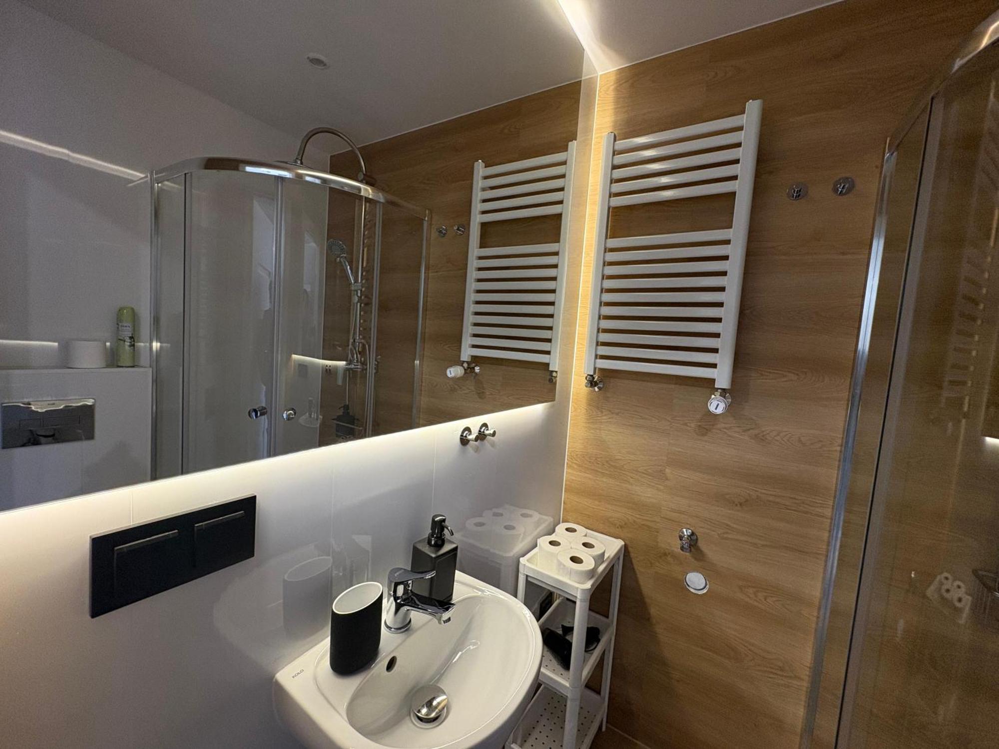 Stylowe Apartamenty W Centrum Breslavia Exterior foto