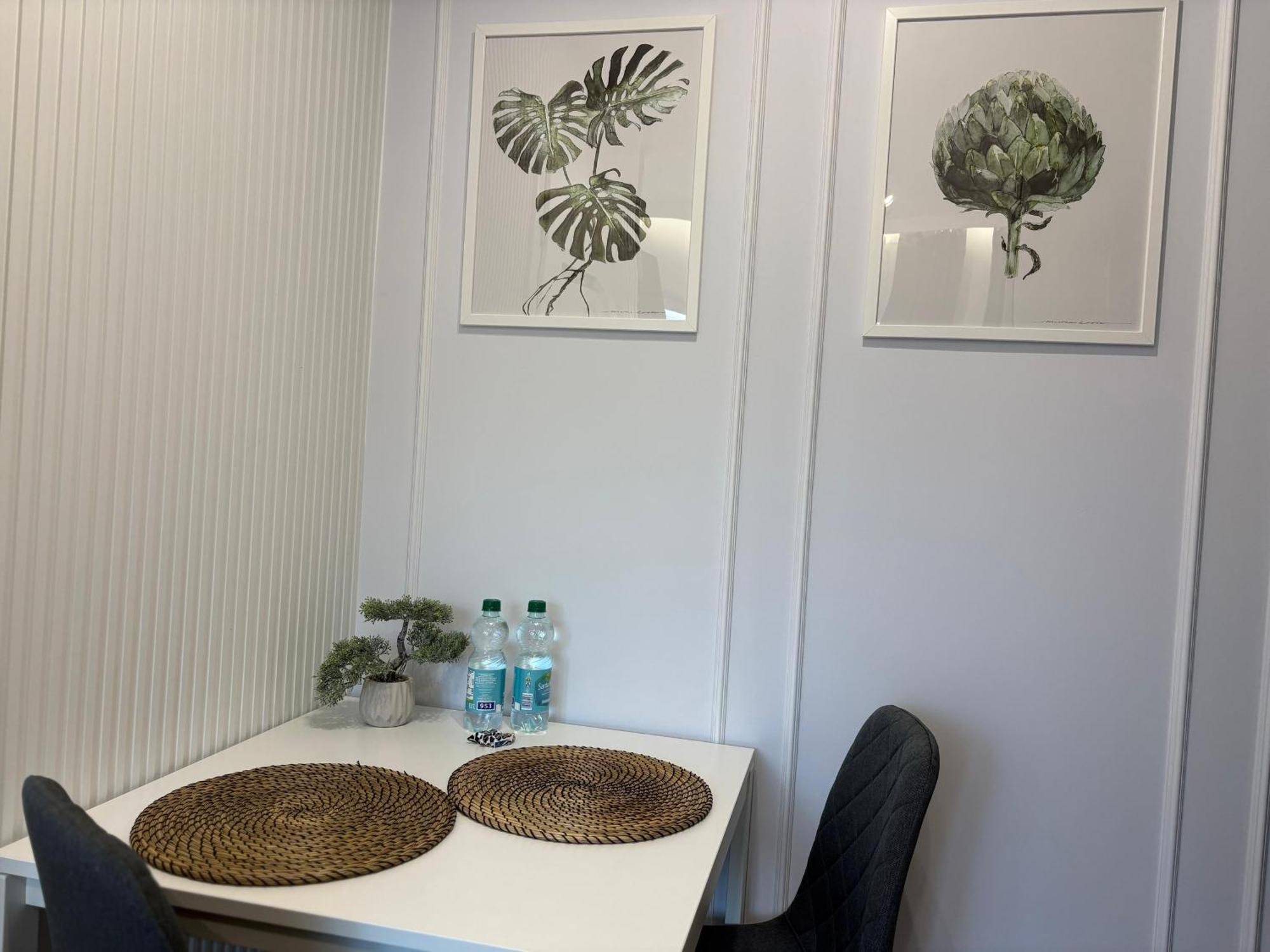 Stylowe Apartamenty W Centrum Breslavia Exterior foto